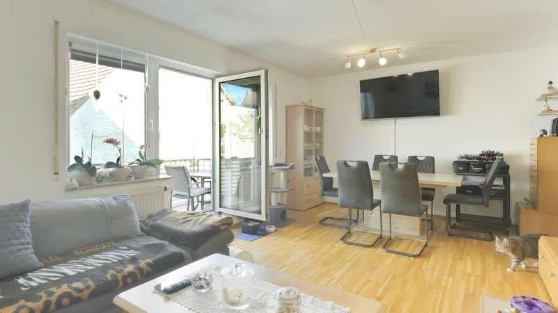 2,5 Zimmerwohnung mit Balkon, Aufzug und Stellplatz in Niederstotzingen